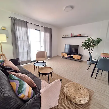 Arpon Santa Rosa 6 By Escape Villa Puerto del Carmen (Lanzarote)