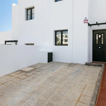 Arpon Santa Rosa 6 By Escape Villa Puerto del Carmen (Lanzarote)