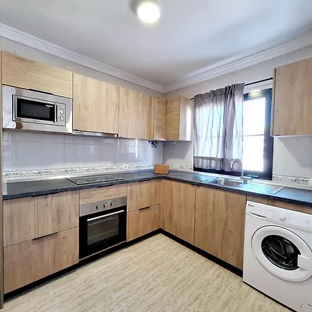 Arpon Santa Rosa 6 By Escape Puerto del Carmen (Lanzarote)