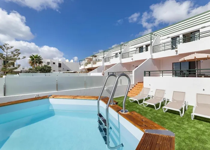 Arpon Santa Rosa 6 By Escape Villa Puerto del Carmen (Lanzarote)